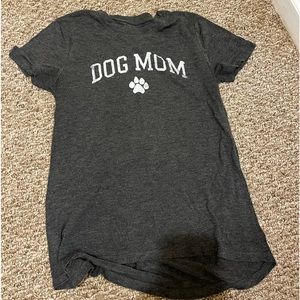 Dog Mom T-shirt